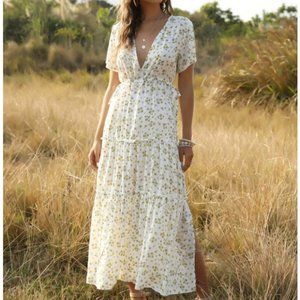 SHEIN Ditsy Floral Slit Hem Maxi A-line Dress